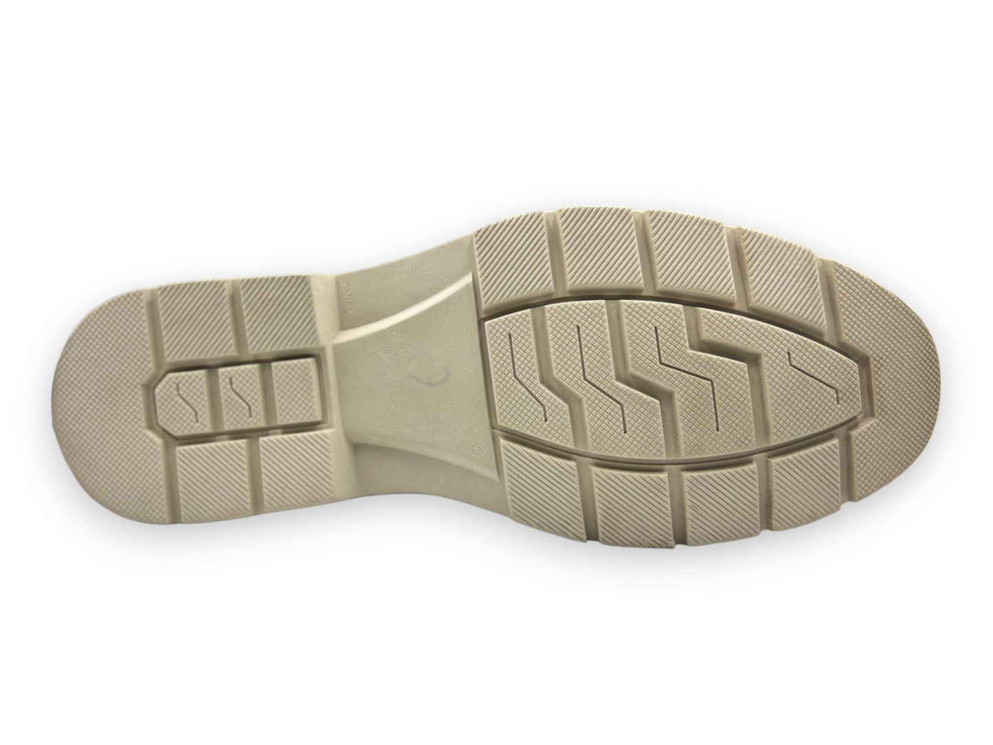 Botin casual para caballero con aplicaciones en piel