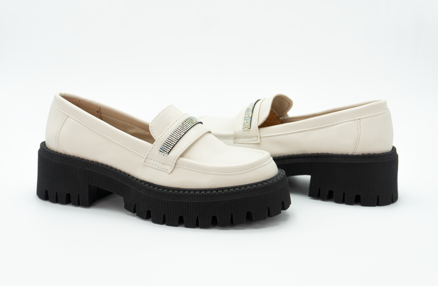 Mocasines Chunky con Plataforma y Detalles Brillantes