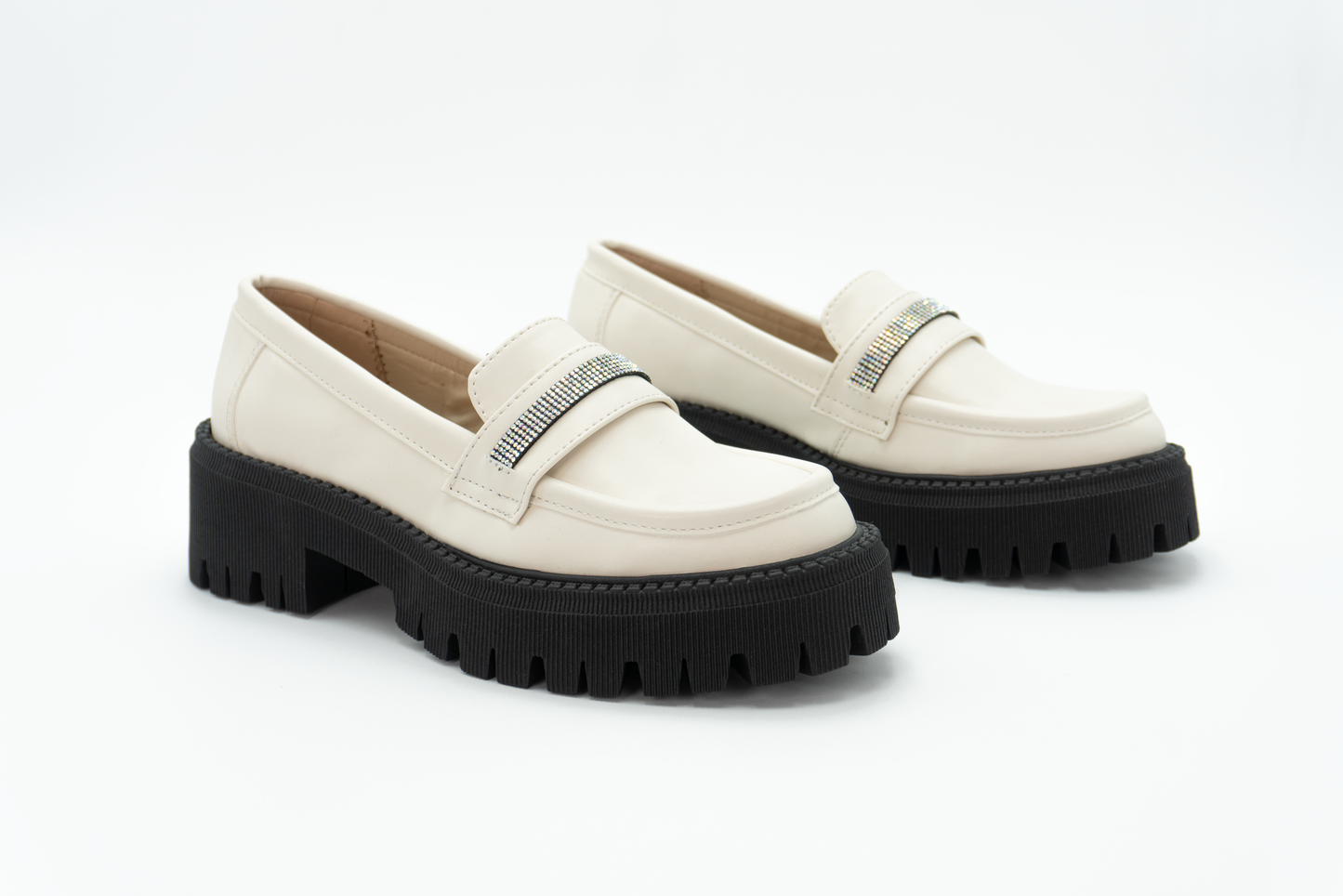 Mocasines Chunky con Plataforma y Detalles Brillantes