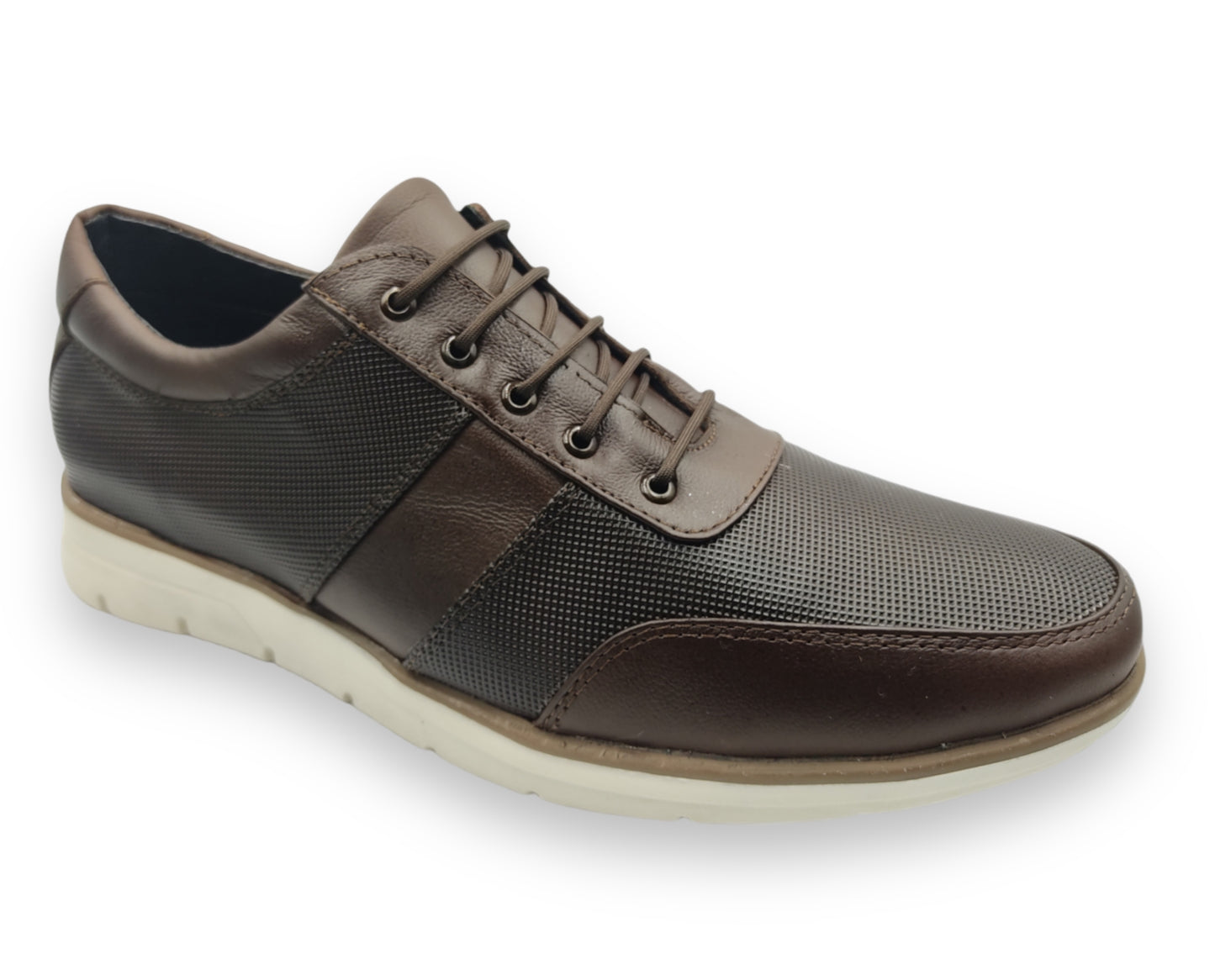 ZAPATO TIPO TENNIS HECHO EN PIEL CON APLICACIONES TEXTILES 052